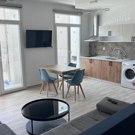 F Apartment Салоники Экстерьер фото